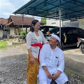 Thầ